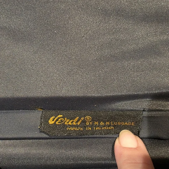 Vintage Verdi Garment Luggage-Over The Shoulder- Softshell - Picture 8 of 12